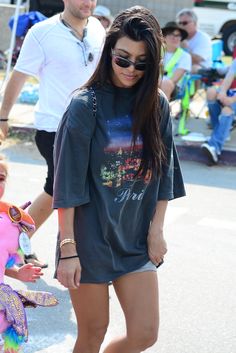 Kourtney Kardashian Wallpaper, Kourtney Outfits, Kourtney Kardashian 2016, Kourtney Kardashian Weight, Fashion Activation, Kourt Kardashian, Kourtney Kardashian Hair, Kourtney Kardashion, Kardashian Workout