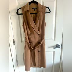 Classic Trench Dress With A Belt. In Like New Condition! Same Style That Meghan Markle Wore. Price Is Non Negotiable Since I’m Considering Keeping It. Dress With A Belt, Trench Dress, Same Style, Meghan Markle, Belted Dress, Banana Republic, Midi Dress, Like New, Size 6