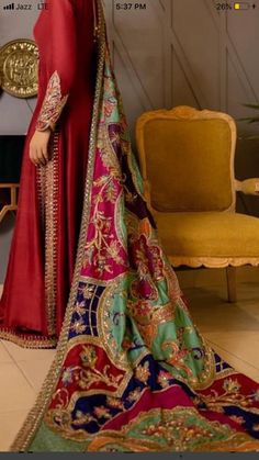 Dress With Heavy Dupatta, Plain Suit With Heavy Dupatta, Suit With Heavy Dupatta, Plain Suit, Dupatta Designs, Heavy Dupatta, Pakistani Formal Dresses, Nikkah Dress, Bridal Dresses Pakistan