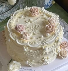 Cake Boxes Diy, Wedding Cake Designs Simple, Victorian Cakes, 15th Birthday Cakes, Princess Birthday Cake, Elegant Birthday Cakes, Cake Boxes