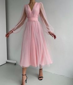 Sukienki Maksi, Prom Dresses Long Pink, Deep V Neck Dress, V Neck Prom Dresses, Evening Dresses With Sleeves, Long Sleeve Evening Dresses, Pink Prom Dresses, Evening Dresses Long, Mode Inspiration