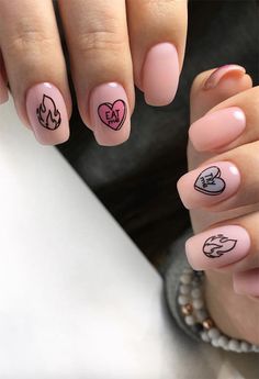 Nails Tip Color, Nails Retro, Men Nails, Bridesmaid Nails, Colored Nail Tips, Bridesmaids Nails, Mens Nails, Heart Nail Designs, Retro Nails