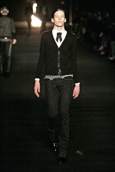 Christian Dior Outfits, Dior Jeans, Dior Outfit, Rock And Roll Fashion, Model Runway, 2010 Fashion, Men Dior, Hedi Slimane, Minimal Look