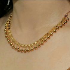 Plain Gold Necklace Designs, Golden Necklace Indian, Light Weight Gold Jewellery Indian, Necklace Design Ideas, Simplistic Jewelry, Middle East Jewelry, Mango Necklace, Simple Necklaces, Stylish Lady