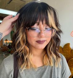 Shag Haircut Color Ideas, Relaxed Shag Haircut, Girrlscout Haircut, Brown Two Tone Hair, Low Maintenance Shag Haircut, Plus Size Shag Haircut, Dyed Shag Hair, Birthday Haircut, Medium Length Shag