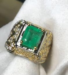 This stunning handmade ring features a genuine natural emerald, set in a delicate crown-inspired setting. The emerald is a beautiful 2.5 carats (approx), and the ring is made from high-quality 925 sterling silver. This ring is perfect for any occasion, and is sure to add a touch of elegance to your outfit. Perfect for: Special occasions: Anniversaries, birthdays, weddings, or graduations Everyday wear: Add a touch of class to your daily attire Gift-giving: A thoughtful and meaningful present for a loved one Please note that shipping times may vary depending on your location and the carrier used. Orders typically take 3 business days to process before shipping. Once shipped, you will receive a tracking number so you can monitor the progress of your delivery. Please allow additional time for Crown Emerald, Jewelry For Wedding, Emerald Set, Emerald Cut Ring, Smaragd Ring, Emerald Cut Rings, Silver Crown, Natural Emerald, Emerald Ring