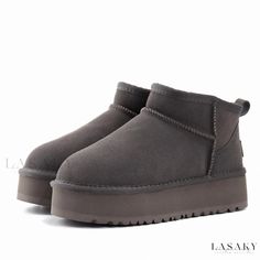 Lasaky - Premium Cowhide Snow Boots with Thickened Soles, Low Cut Henan Sangpo Design, Foam Cushioned Comfort, and Short Length for Home Use Thick Goth, Ug Boots, Women Snow Boots, Ankle Flats, Wool Shoes, Skirt And Sneakers, Warm Shoes, Mens Boots Fashion, Formal Shoes For Men