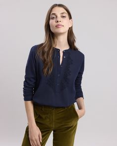 Women's embroidered long-sleeved t-shirt. Round collar and half button placket. Mens Trousers, Round Collar, Button Placket, Dark Navy, Fabric Cotton, Midnight Blue, Summer Collection, Cotton T Shirt, Casual Style