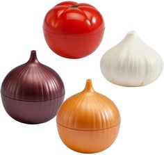 three different types of onion and tomato