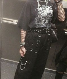 Grunge Crop Top Outfits, Alternative Punk Outfits, Lunar Punk Fashion, Alt Winter Outfits Masc, Alternative Fashion Masculine, Emo Goth Outfits Men, Alt Men’s Fashion, Goth Summer Outfits Men, Goth Aesthetic Outfits Men