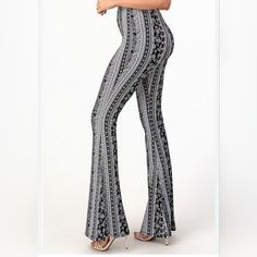 New Similar Photos Bell Bottom Leggings, Paisley Pants, Flattering Pants, Flare Pant, Shiga, Stylish Pants, Yoga Pants Outfit, Cute Crop Tops, Bell Bottom Pants