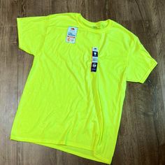 | Condition: Never Used, New, Clean | Brand: Fruit Of The Loom | Material: 50% Cotton, 50% Polyester | Color: Neon Green/Yellow | Size: Medium | 90s Tees, Warriors T Shirt, 90s Mens, Green T Shirt, Swim Shirts, Green Tshirt, Band Shirts, Tour Shirt, Fruit Of The Loom