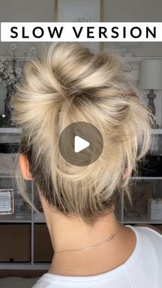 Messy Teased Hair, Boho Bun Hairstyles, Easy Diy Updo, Medium Hair Updo Easy, Easy Hair Buns, Easy Hair Updos For Beginners, Hair Dos For Wedding, Fine Hair Updo, Diy Hair Hacks