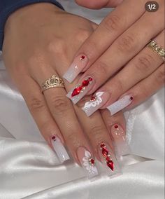 Short Nail Designs Mexican, Red Nails With Acrylic Flowers, Square Acrylic Nails Designs White, White Gem Acrylic Nails, Red And White Nails Flowers, Nails Latina Red, Nails Inspiration Latina, Coffin Latina Nails, Red And White Nails Quinceanera