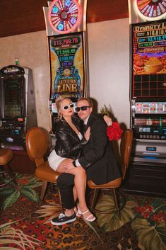 A stunning elopement session capturing the charm of a vintage Vegas wedding with neon lights and classic cars. A playful Vegas wedding photoshoot capturing the energy of an old Vegas aesthetic, complete with vintage casinos and classic cars. To see more of Mackenna’s Vegas elopement sessions - head over to her blog!