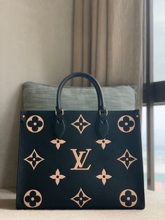 ?? ?? SIZE :34x26x13cm Fancy Things, Vuitton Bag, Crossbody Shoulder Bag, Contact Us, Fashion Bags, Clutch Bag, Paper Bag, Bags Designer, Dust Bag