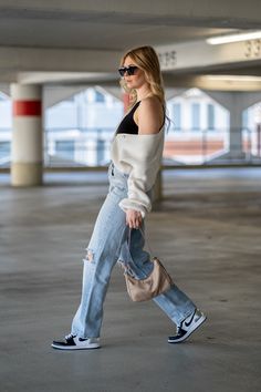 Jordan 1 Outfit Inspo Women, Jordan High Outfit, Skirt And Jordan 1 Outfit, J1 Outfit Women, How To Style Air Jordan 1 Women, High Top Jordans Outfit, Jordan 1 Outfit Women Jeans, Jordans Women Outfit, Womens Jordans Outfit