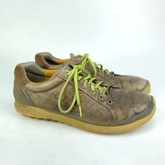 Brand: Ecco Style: Golf Shoes Color: Brown Size: 44 / 10 Pattern: Solid / Rustic Closure: Laced Up Sold As Pictured ( Please See Images For More Details ) ( Colors And Measurements Are Approximate) ( Please Check On Brand's Website For More Details ) Shipping & Return Policies 30 Day Returns On Unused/Unworn Items By Buyer 100% Authenticity Guaranteed Items Ship Within 1-2 Business Days Please Contact Us Regarding Any Issue Or Concern Thanks For Looking! Have A Great Day ! Casual Leather Golf Shoes With Round Toe, Casual Leather Golf Shoes, Leather Walking Shoes With Abzorb Midsole And Lace-up, Leather Golf Shoes With Textured Sole And Round Toe, Outdoor Golf Shoes With Branded Insole, Casual Outdoor Leather Shoes With Vibram Sole, Casual Leather Shoes With Vibram Sole For Outdoor, Casual Leather Wingtip Shoes With Vibram Sole, Leather Golf Shoes With Abzorb Midsole