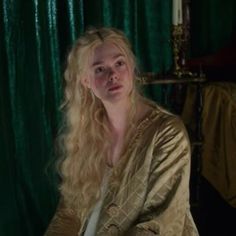 Catherine’s messy hair✊🏽❤️ #ElleFanning/@ElleFanning The Great Katherine, The Great Season 2, Doomed Siblings, The Great Catherine, Edit Face, Jacaerys Velaryon, Jane Grey, Princess Book