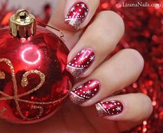 Festive Nail Art Ideas That Will Get You In The Mood For Christmas - The Singapore Women's Weekly Treats Christmas, Red Nails Glitter, Fingernail Designs, Recipes Christmas, Nails Christmas, Cookies Christmas, Holiday Nail Art