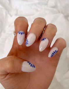 Neutral And Blue Nails, Short Almond Nails For Summer, Nail Design On White Nails, Nails For Rush Week, White And Blue Design Nails, Europe Acrylic Nails, Coastal Nails Almond, Short Almond Acrylic Nails Design Summer, Nail Inspo For Spain