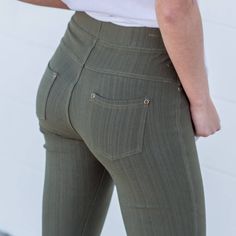 Our Stretchy Jeans offer a top rated fit and comfort with the look of wearing jeans but the feel of wearing leggings. Featuring a pull-on closure and back pockets, this piece won't lose its color even after multiple washes, making it reliable and long-lasting. With its ultra-stretchy fabric, you'll love how comfy they are. Imported and high-quality, these jeans are perfect for everyday wear. PRODUCT FEATURES: You will love how comfy they are Really Stretchy Pull on Closure Back Pockets Top Rated Jeggings For Women, Baby Boy Toys, Sequin Shorts, Stretchy Jeans, Cotton Leggings, Cable Knit Cardigan, Floral Jumpsuit, Pocket Top, Boutique Brands