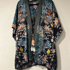 Super Cute And Well Made Kimono Black Outerwear With Kimono Sleeves For Spring, Bohemian Black Outerwear With Floral Print, Black Bohemian Outerwear With Floral Print, Black Long Sleeve Kimono With Floral Print, Black Printed Summer Outerwear, Printed Kimono, Print Kimonos, Johnny Was, Kimono Fashion