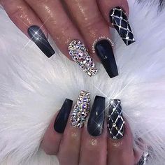 Black and Silver Nails: 30 Perfect Designs for a Special Occassion - Nail Designs Daily Black Coffin Nails, Nails Yellow, Swarovski Nails, Coffin Nails Long, New Year's Nails, Prom Nails, Luxury Nails