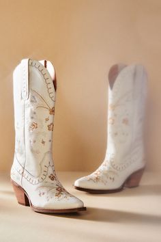 Cheap Cowgirl Boots, Cute Cowgirl Boots, Western Boots Outfit, Trajes Country, Short Cowboy Boots, Cowgirl Boots Outfit, Botas Western, White Cowboy Boots, Looks Country