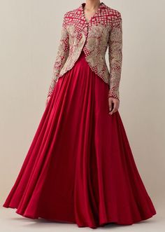 Lehenga Long Choli Designs, Lenhga Design With Jacket, Long Blouse And Lehenga, Winter Indian Wedding Outfits For Guest, Long Blouse With Lehenga, Ghagra With Jacket, Jacket Indowestern Outfit, Red Sarees Party Wear, Skirt With Kurti Designs