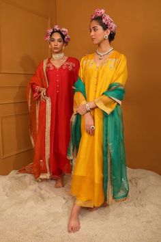 Yellow kurta with zari thread embroidered floral jaal motifs and sequin embellishments. Comes with embroidered border pant and kinari embellished dupatta. - Aza Fashions Yellow Kurta, Women Kurta, Embroidered Border, Straight Kurta, Kurta With Pants, Set Women, Pant Set, Embroidered Silk, Aza Fashion