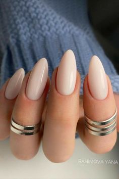 Manikur Kuku, Beige Nails, Casual Nails, Classy Acrylic Nails, Almond Acrylic Nails, Classy Nails, Chic Nails