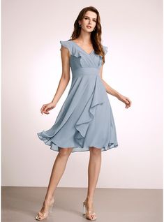 JJ's House Ruffle Chiffon V-Neck <=80 >=50 Fall Spring A-line Plus General Back Zip Coquette Sweet & Flow Dusty Blue Height:5.8ft（176cm） Bust:32in（82cm）Waist:24in（61cm）Hips:35in（89cm） Knee-Length Blue Model Name:Katy  Height:5.7ft（173cm）  Bust:40in（101cm）  Waist:32i. #JJ's House #Ruffle #Chiffon #VNeck #<=80 #>=50 #Fall #Spring #Aline #Plus #General #BackZip #Coquette #Sweet&Flow #DustyBlue #KneeLength #Blue Taffeta Bridesmaid Dress, Empire Waist Bridesmaid Dresses, Princess Bridesmaid Dress, Sweetheart Bridesmaids Dresses, Knee Length Bridesmaid Dresses, Sleeveless Bridesmaid Dresses, Ruffle Fabric, Mermaid Bridesmaid Dresses, Bridesmaid Dresses Online