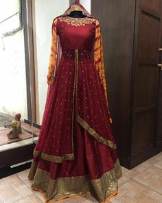 Wadding Dress, Abayas Style, New Indian Dresses, Anarkali Design, Cousin Wedding, Gowns Designs, Lehenga Top, Anarkali Designs, Trend Dress