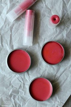 Easy Nailarts, Tinted Lip Balm Recipe, Homemade Blush, Winter Lip Color, Lip Balm Recipe, Diy Lip Balm Recipes, Balm Recipe, Diy Dry Shampoo, Rose Lip