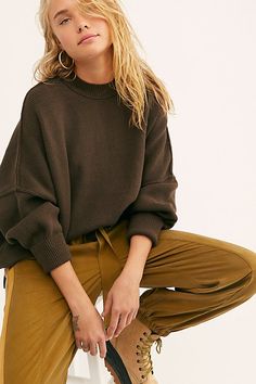 Earth Colors Outfit, Earthtone Outfits, Earth Tone Clothes, Earth Tone Outfits, Earth Tones Fashion, Lightweight Cardigan Summer, Color Outfits, Monochromatic Fashion, Surfer Girl Style