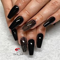 Gothic Nails Acrylic, Gothic Nail Designs, Halloween Nail Design, Pretty Poison, Nail Designs Ideas, Band Nails, Halloween Acrylic Nails