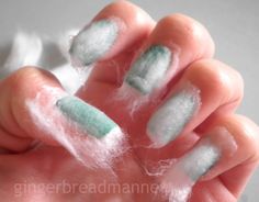 Nail Polish Remover Do It Yourself Nails, Remove Nail Polish, Manicure Tips, Nail Polish Remover, Manicure E Pedicure, Health And Beauty Tips, Mani Pedi, Beauty Secrets, Diy Beauty