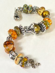 Memphis Vintage, Trollbeads Inspiration, Trollbeads Bangle, Charm Bracelet Vintage, Talisman Jewelry, Beads Ideas