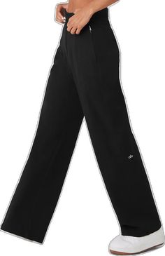 Alo Yoga Full Length Sports Pants, Casual Alo Yoga Pants For Work, Alo Yoga Black Full Length Pants, Woman Back, Back Women, Wide Legs, Alo Yoga, A House, Shopping Outfit