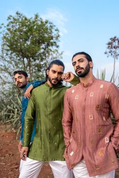 By Runit Gupta Embroidery Kurta, Mens Wear Wedding, Gents Kurta Design, Gents Kurta, Short Kurta