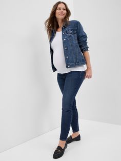 Stretch denim maternity skinny jeans.  Inset panel at side.  Classic 5-pocket styling.  Assorted washes.  Better denim.  Better planet.  This pair of denim is part of our water-saving Washwell program.  Compared to conventional wash methods, Washwell has saved millions of liters of water since 2016.  Please note: Maternity styles cannot be returned in store.  Please enjoy free returns by mail.  Choose your maternity Bump Friendly Maternity Denim Jeans, Maternity Bump Friendly Denim Jeans, Maternity Denim Bottoms In Medium Wash, Maternity Wear Medium Wash Denim Bottoms, Maternity Casual, Maternity Styles, Gap Maternity, Casual Maternity, Water Saving