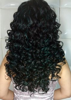 Black Green Color, Dark Green Hair, Dark Curly Hair, Brown Curly Hair, Hair Color Caramel, Black Hair With Highlights