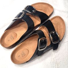 Time And Tru Sandals, Size 9. New Without Tags Summer Black Footbed Sandals With Cork-bed Midsoles, Black Summer Footbed Sandals With Cork-bed Midsoles, Black Flat Footbed Sandals With Cork-bed Midsoles, Trendy Black Leather Footbed Sandals, Women's Shoes Sandals, Shoes Sandals, Fast Delivery, Women Shoes, Sandals