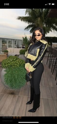 Legging Heels Outfit, Cold Night Dinner Outfit, Winery Outfit Fall Black Women, Fall Brunch Outfit Classy, Paris Outfits Black Women, Dinner Party Outfit Black Women, Maneater Aesthetic Outfits, Fashion Killa Winter, Fashion Killa Outfits