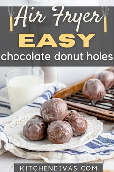 Air fryer chocolate donuts holes on plate next to rack with more donut holes. Air Fryer Doughnut Holes, Air Fried Donut, Fried Donut Holes, Chocolate Donut Holes, Donut Hole Recipe