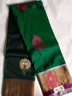 Item.. kanchipuram Silk Saree Condition ..New Colour..Bottle green body with ash border, pallu and blouse piece Length..Saree 5.5 mtr Bp...1 mtr Care...Dry Wash ✅ Occasion: Festival Special | Indian Wedding | Engagement Ceremony | Award Ceremony and Business Functions | Partywear | Valentines day special gift | Sangeet wear | Christmas Day | Haldi wear | Mothers day special | Baby-Shower wear |Marriage Anniversery | Jamai Sasthi gifts, Durga Puja, Dewali etc Green Banarasi Silk Blouse Piece For Traditional Ceremonies, Green Traditional Wear With Katan Silk Patterns, Green Traditional Wear With Art Silk Patterns, Green Art Silk Traditional Wear With Traditional Patterns, Green Art Silk Traditional Wear With Patterns, Green Tissue Silk Dupatta With Traditional Patterns, Green Saree With Traditional Patterns For Navratri, Traditional Green Tissue Silk Dupatta, Green Art Silk Blouse Piece With Traditional Patterns