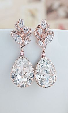 Beautiful Bridal Jewelry Idea! Rose Gold Jewelry Earrings, Swarovski Crystal Drop Earrings, Rose Gold Crystal, Bridal Fashion Jewelry, Gold Crystal, Rose Gold Jewelry, Crystal Drop Earrings, Jewelry Wedding