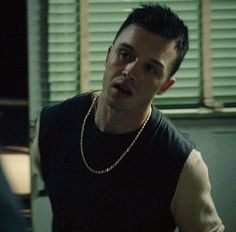 Mickey Milkovich, charter 9