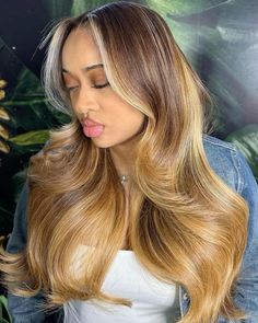 Honey Blonde Hair Color, Honey Blonde Hair, Highlights Brown Hair, Hair Inspo Color, Honey Blonde, Light Brown Hair, Hair Waves, Gorgeous Hair, Balayage Hair